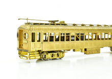 Load image into Gallery viewer, HO Brass Suydam PE - Pacific Electric Blimp 71' Coach Powered