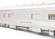 Load image into Gallery viewer, Very high level of finish but there is a bit of wear throughout.