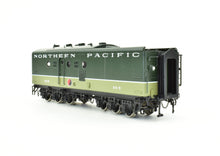 Load image into Gallery viewer, HO Brass W&R Enterprises NP - Northern Pacific Heater Car H-5 Factory Painted Loewy