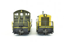 Load image into Gallery viewer, HO Brass Trains Inc. CNR - Canadian National Railway EMD TR-6 1600 HP "Cow and Calf" Unit Diesel Set
