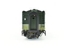 Load image into Gallery viewer, HO Brass W&R Enterprises NP - Northern Pacific Heater Car H-5 Factory Painted Loewy