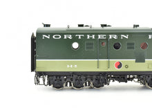 Load image into Gallery viewer, HO Brass W&R Enterprises NP - Northern Pacific Heater Car H-5 Factory Painted Loewy