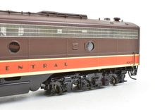 Load image into Gallery viewer, HO Brass OMI - Overland Models, Inc. IC - Illinois Central EMD E9-A and E8-B Set Pro Painted ReBoxx