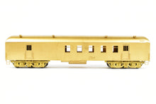 Load image into Gallery viewer, HO Brass S. Soho &amp; Co. SP - Southern Pacific 62&#39; Harriman Railway Post Office Car
