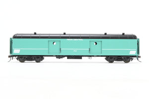 HO Brass Railworks PC - Penn Central B-60b Baggage Car w/Roof