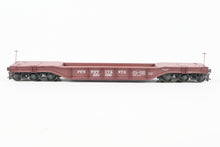 Load image into Gallery viewer, O Brass Alco Models PRR - Pennsylvania Railroad F33 Greenville Well Flat Custom Painted &amp; Weathered No. 470095
