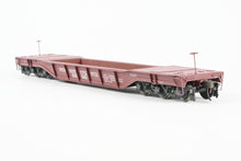 Load image into Gallery viewer, O Brass Alco Models PRR - Pennsylvania Railroad F33 Greenville Well Flat Custom Painted &amp; Weathered No. 470095
