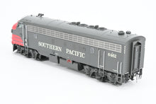 Load image into Gallery viewer, HO Athearn Genesis SP - Southern Pacific EMD FP7A Passenger FP #6452 w/ LED Lighting

