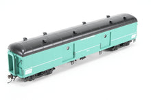 Load image into Gallery viewer, HO Brass Railworks PC - Penn Central B-60b Baggage Car w/Roof Vents Factory Painted
