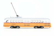 Load image into Gallery viewer, HO ConCor BER - Boston Elevated Railway PCC Streetcar 1936-1970 DCC Ready Factory Painted No. 3015
