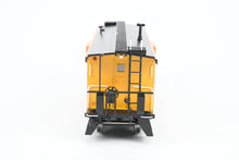 Load image into Gallery viewer, HO Brass OMI - Overland Models, Inc. MILW - Milwaukee Road Bay Window Caboose With Small Intermediate Ribs Factory Painted No. 992114
