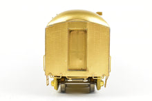 Load image into Gallery viewer, HO Brass S. Soho &amp; Co. SP - Southern Pacific 62&#39; Harriman Railway Post Office Car
