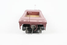 Load image into Gallery viewer, O Brass Alco Models PRR - Pennsylvania Railroad F33 Greenville Well Flat Custom Painted &amp; Weathered No. 470095
