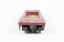 Load image into Gallery viewer, O Brass Alco Models PRR - Pennsylvania Railroad F33 Greenville Well Flat Custom Painted &amp; Weathered No. 470095
