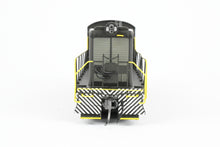 Load image into Gallery viewer, HO Bowser &quot;Executive Line&quot; Monongahela Railway Baldwin S-12 Factory Painted No. 404
