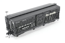 Load image into Gallery viewer, HOn3 Blackstone Models D&amp;RGW - Denver &amp; Rio Grande Western 30' Stock Car Flying Grande No. 5586
