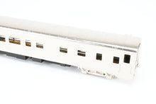 Load image into Gallery viewer, HO Brass Soho ATSF - Santa Fe 1339 Pullman Standard Dormitory-Lounge AS-IS
