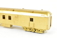 Load image into Gallery viewer, HO Brass S. Soho &amp; Co. SP - Southern Pacific 62&#39; Harriman Railway Post Office Car
