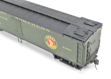 Load image into Gallery viewer, O Brass Oriental Limited GN - Great Northern Wood Express Reefer #2090 CP
