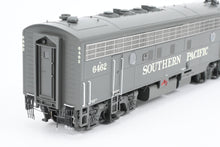 Load image into Gallery viewer, HO Athearn Genesis SP - Southern Pacific EMD FP7A Passenger FP #6452 w/ LED Lighting
