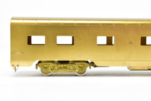 Load image into Gallery viewer, HO Brass Oriental Limited GN - Great Northern Streamlined &quot;Empire Builder&quot; 1370-1384 Pass Series Sleeper
