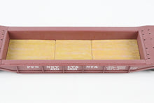 Load image into Gallery viewer, O Brass Alco Models PRR - Pennsylvania Railroad F33 Greenville Well Flat Custom Painted &amp; Weathered No. 470095
