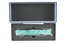 Load image into Gallery viewer, HO Brass Railworks PC - Penn Central B-60b Baggage Car w/Roof Vents Factory Painted
