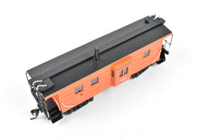 Load image into Gallery viewer, HO Brass NPP - Nickel Plate Products MILW - Milwaukee Road Bay Window Caboose Pro-Painted No. 991817
