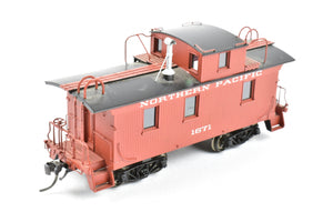 HO Brass W&R Enterprises NP - Northern Pacific 24' Wood Caboose #1600 Series Version 3 Painted