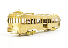 Load image into Gallery viewer, HO Brass Oriental Limited PE - Pacific Electric &quot;Hollywood&quot; Car #600-649 Powered
