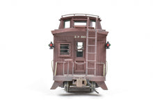 Load image into Gallery viewer, HO AMB - American Model Builders SP - Southern Pacific C-30-1 Wood Side Caboose Pro-Assembled and Painted
