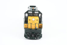 Load image into Gallery viewer, HO ScaleTrains "Rivet Counter” C&amp;NW - Chicago &amp; North Western EMD SD45 Phase IIb “OY” Scheme FP No. 958 DCC Ready Version First Run
