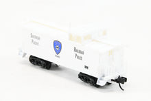 Load image into Gallery viewer, N Micro-Trains Line SP - Southern Pacific Police Caboose 2-Pack
