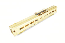 Load image into Gallery viewer, HO Brass Oriental Limited GN - Great Northern Empire Builder Dome Coach 1320
