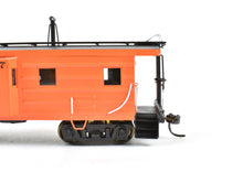 Load image into Gallery viewer, HO Brass NPP - Nickel Plate Products MILW - Milwaukee Road Bay Window Caboose Pro-Painted No. 991817
