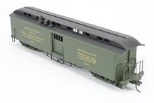 Load image into Gallery viewer, HOn3 Brass Soho D&amp;RGW - Denver &amp; Rio Grande Western #168 Baggage Car with Light Power Unit Custom Painted

