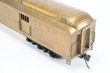 Load image into Gallery viewer, HO Brass Suydam AT&amp;SF - Santa Fe Heavyweight Combination 5-Window Baggage Coach Central Valley Trucks
