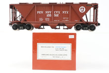 Load image into Gallery viewer, Gauge 1 - 1:32nd Scale Brass Eastern Railways PRR - Pennsylvania Railroad H30 Covered Hopper Factory Painted No. 255537, No. 76 of 100
