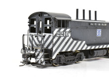 Load image into Gallery viewer, HO Brass Hallmark Models ATSF - Santa Fe Baldwin VO-1000 Diesel Switcher 1939 Version CP
