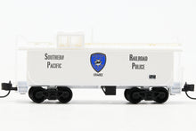 Load image into Gallery viewer, N Micro-Trains Line SP - Southern Pacific Police Caboose 2-Pack
