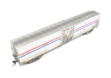 Load image into Gallery viewer, HO Brass Metro Models Amtrak Merchandise Handling Car Custom Painted No. 1470 Weathered
