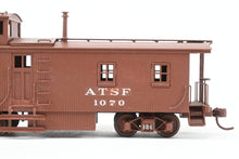 Load image into Gallery viewer, HO Brass Trains Inc. AT&amp;SF - Santa Fe Side-Door Caboose Custom Painted No. 1070

