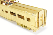 Load image into Gallery viewer, HO Brass Oriental Limited GN - Great Northern Empire Builder Dome Coach 1320
