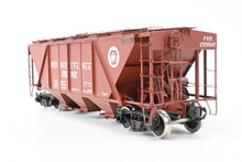 Load image into Gallery viewer, Gauge 1 - 1:32nd Scale Brass Eastern Railways PRR - Pennsylvania Railroad H30 Covered Hopper Factory Painted No. 255537, No. 76 of 100
