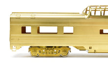 Load image into Gallery viewer, HO Brass Oriental Limited GN - Great Northern Empire Builder Dome Coach 1320
