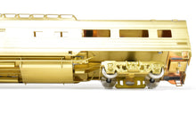 Load image into Gallery viewer, HO Brass Oriental Limited GN - Great Northern Empire Builder Dome Coach 1320
