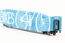 Load image into Gallery viewer, N Athearn Metrolink Bombardier Coach 3-Pack Special Edition "Bikes" and "Stay Alert Stay Alive" Cars - MISSING OUTER SLEEVE
