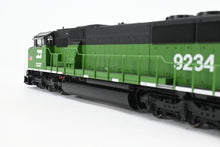 Load image into Gallery viewer, HO Athearn Genesis BN - Burlington Northern EMD SD60M "Tri-Clops" FP No.9234 w/Tsunami2 DCC &amp; Sound
