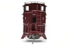 Load image into Gallery viewer, HO Brass DVP - Division Point AT&amp;SF - Santa Fe Peaked Roof Caboose With Antenna FP #506
