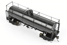 Load image into Gallery viewer, HO Brass NWSL - Northwest Short Line Various Roads 10,000 Gallon Logging Tank Car CP No Lettering
